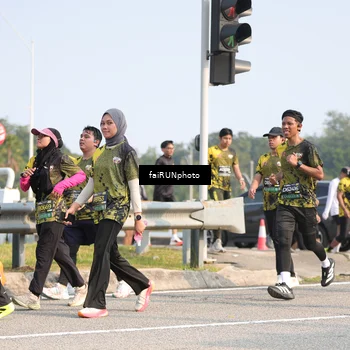 Runner Photo 6586909