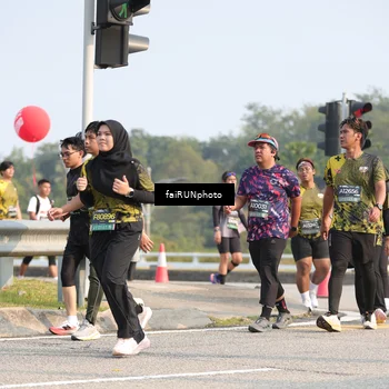 Runner Photo 6587003