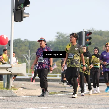 Runner Photo 6587110