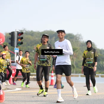 Runner Photo 6587168