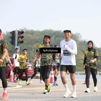 Runner Photo 6587202