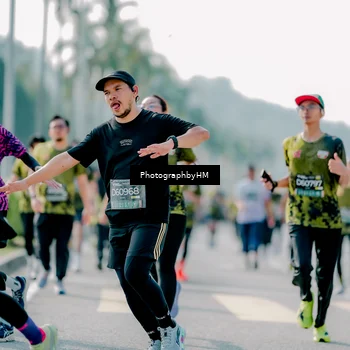 Runner Photo 6587240