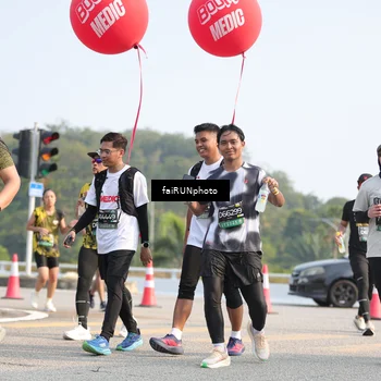 Runner Photo 6587381
