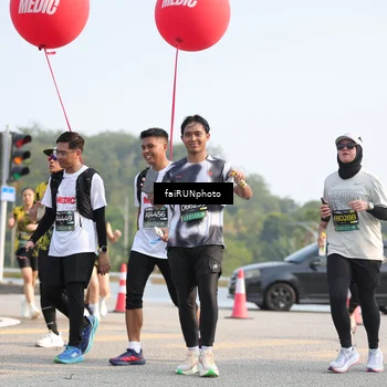 Runner Photo 6587440