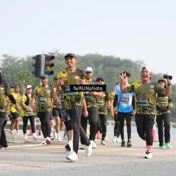 Runner Photo 6587672
