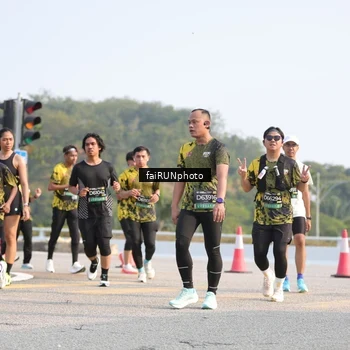 Runner Photo 6587677