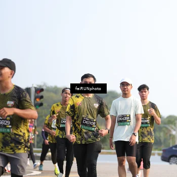 Runner Photo 6587765