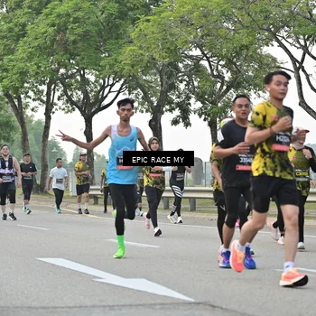 Runner Photo 6587856