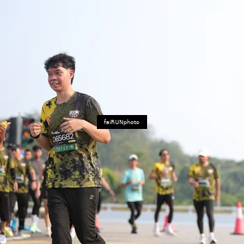 Runner Photo 6587890