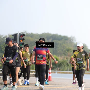 Runner Photo 6587893