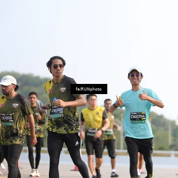 Runner Photo 6587929