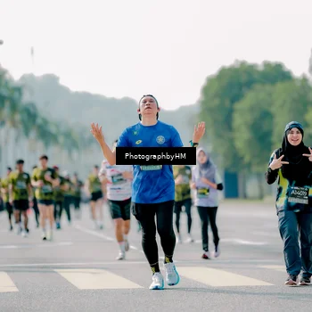 Runner Photo 6587933