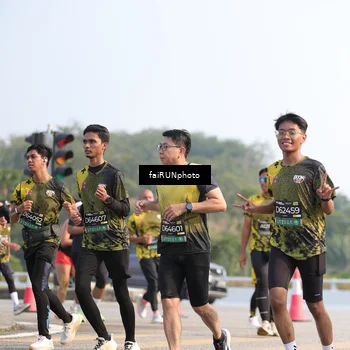 Runner Photo 6587986
