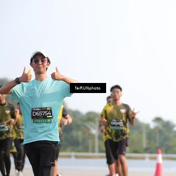 Runner Photo 6587994