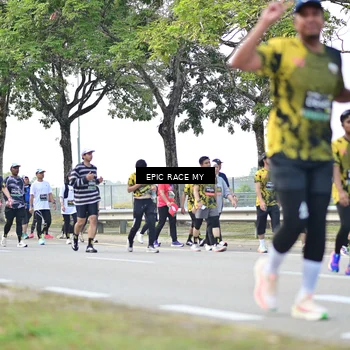 Runner Photo 6587998