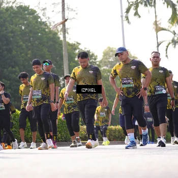 Runner Photo 6588002