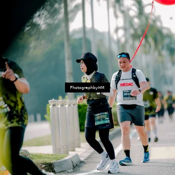 Runner Photo 6588010