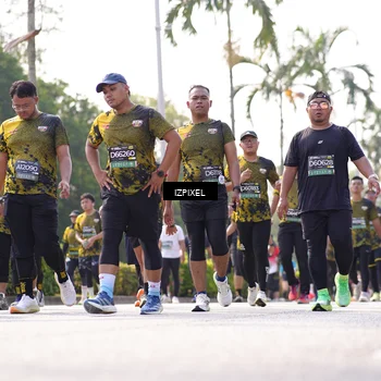 Runner Photo 6588035