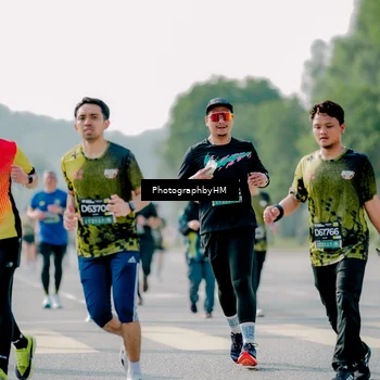 Runner Photo 6588208