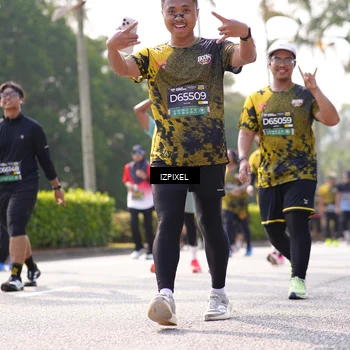 Runner Photo 6588235