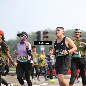 Runner Photo 6588373