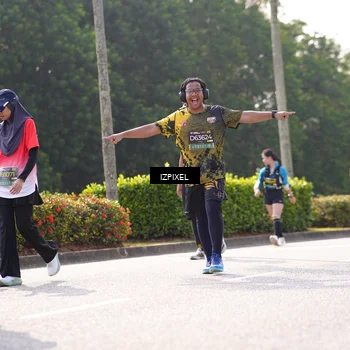 Runner Photo 6588379
