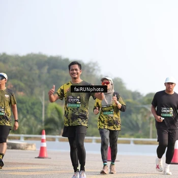 Runner Photo 6588456