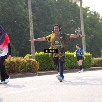 Runner Photo 6588473