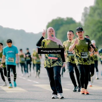 Runner Photo 6588699