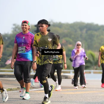 Runner Photo 6588725
