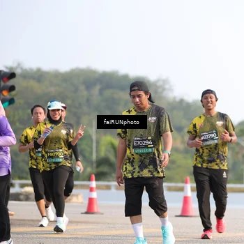 Runner Photo 6588726