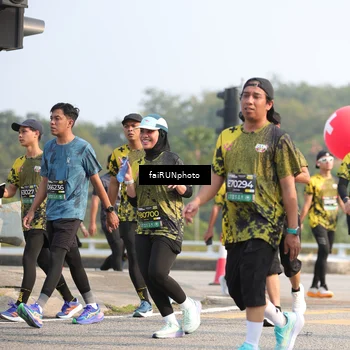 Runner Photo 6588769