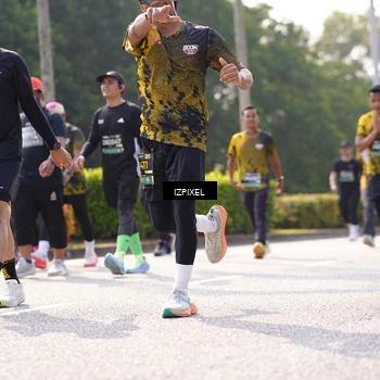 Runner Photo 6588873