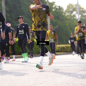 Runner Photo 6588883