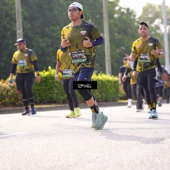 Runner Photo 6588912