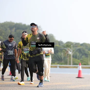 Runner Photo 6588916