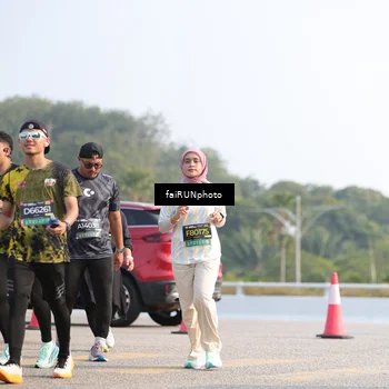 Runner Photo 6588972