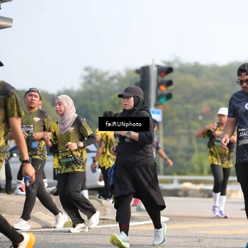 Runner Photo 6589070