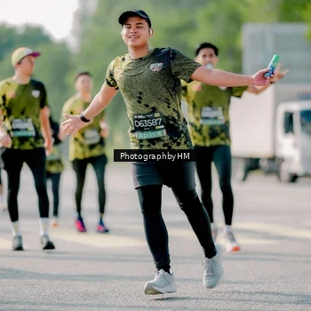 Runner Photo 6589101
