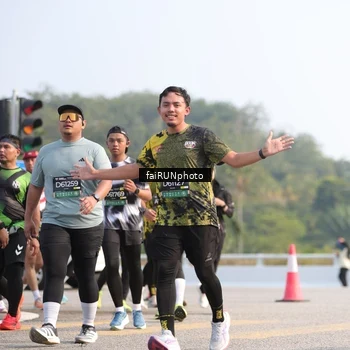 Runner Photo 6589278