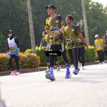 Runner Photo 6589297