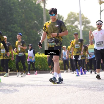 Runner Photo 6589298