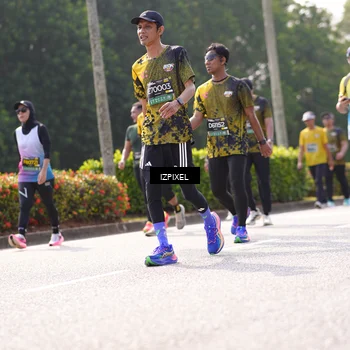 Runner Photo 6589333