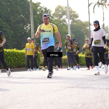 Runner Photo 6589335