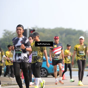 Runner Photo 6589343
