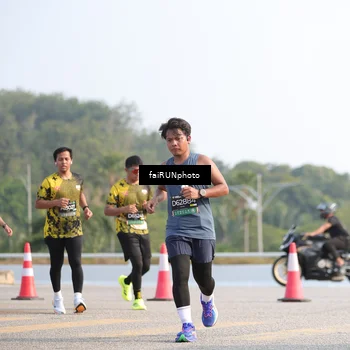 Runner Photo 6589652