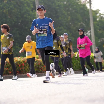 Runner Photo 6589695