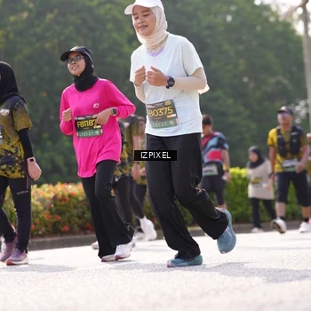 Runner Photo 6589749