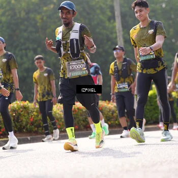 Runner Photo 6589869