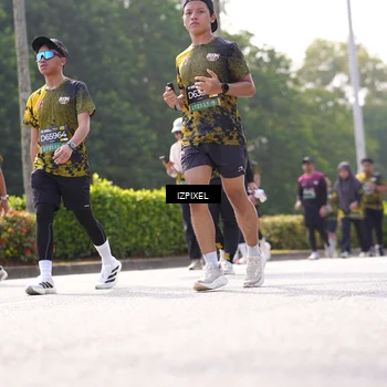 Runner Photo 6589870